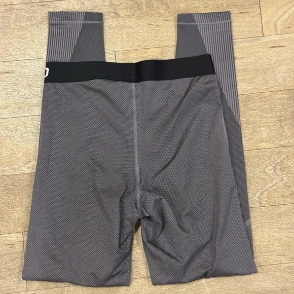 Nike Pro Hyperwarm Gray Leggings Size Small - Picture 3 of 4